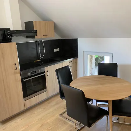 Nuit Des étoiles Avec Piscine Et Communs * Sarreguemines