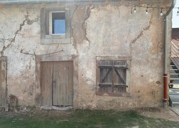 Nuit Des Etoiles Avec Piscine Et Communs Саргемин